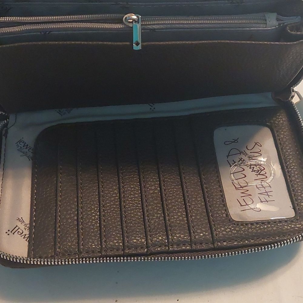 Jewell Wallet - Picture 3 of 4